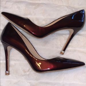 BADGLEY MISCHKA Patent Leather Burgundy Heels!